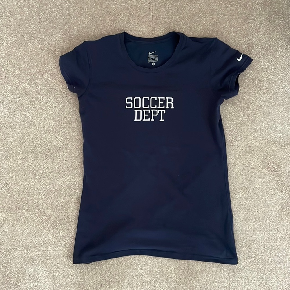 Navy blue NIKE small tee